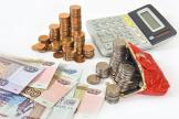 Возмещение сотруднику затрат на штраф: платить ли страховые взносы и НДФЛ?