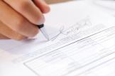 Если работник сменил паспорт по возрасту, нужно оформить «допник» к трудовому договору