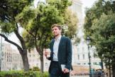 Какую ставку НДФЛ применять при выплате зарплаты директору, работающему за-за рубежа?