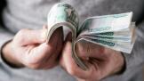 Пожизненные выплаты бывшему работнику-пенсионеру: облагаются ли НДФЛ и взносами?