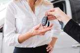 Может ли супруг получить вычет НДФЛ при продаже авто,  если он оформлен на его жену