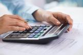 Положено ли пособие по уходу за ребенком работнику на ГПД?