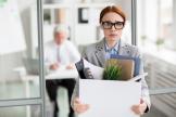 Условие увольнения работника в связи с истечением срока трудового договора