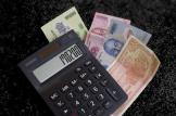 Как учитывать нерабочие дни для расчета выходного пособия при сокращении численности?