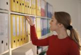 После перехода на ЭТК в бумажную трудовую внесли запись: что делать работодателю