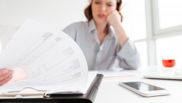 Нарушение сроков подачи в СФР сведений нельзя приравнять к исправлению, уточнению ранее поданных данных