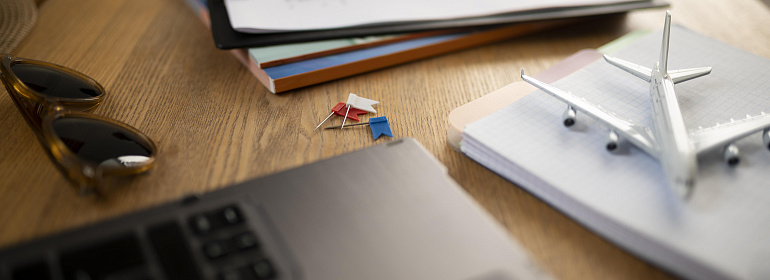 Компенсация проезда к месту отдыха: когда страховые взносы на травматизм платить не нужно?