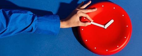 Должна ли компания выплатить сотруднику премию после его увольнения?