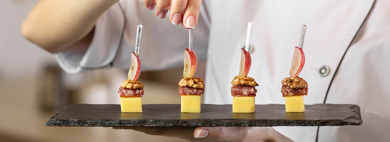 Представительские расходы. Как рассчитать НДС-вычет?