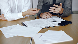 НДФЛ с выходного пособия при увольнении в 2025 году: считаем лимит по разъяснениям Минфина