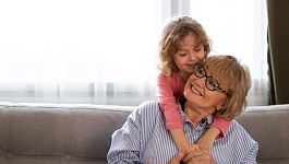 Как отправить в отпуск по уходу за ребенком не маму, а другого родственника?