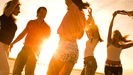 По 50 000 рублей: компаниям оплатят отдых сотрудников