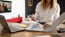 Как заменить годы в расчетном периоде, если работница уходит в декрет в 2026 году