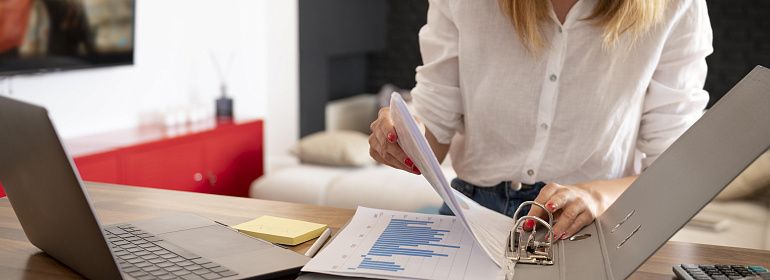 Как заменить годы в расчетном периоде, если работница уходит в декрет в 2026 году