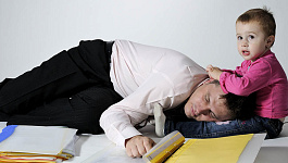 Выплату ежемесячных «детских» продлят до 7 лет