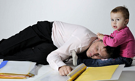 Выплату ежемесячных «детских» продлят до 7 лет