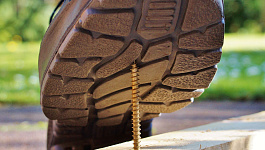 Принимая на работу без трудовой, вы сильно рискуете