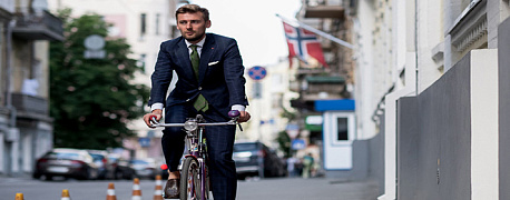 Компенсация за разъездную работу. Что с НДФЛ и взносами?
