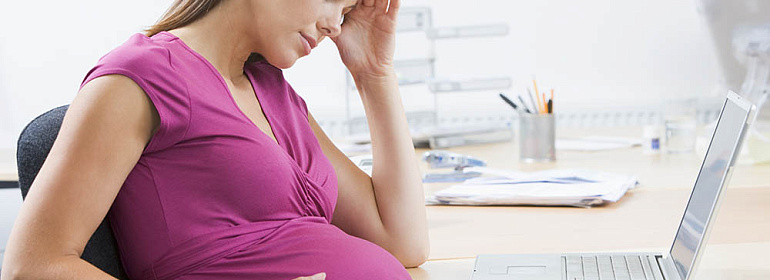 С предпринимателя взыскали взносы за фиктивное трудоустройство беременной