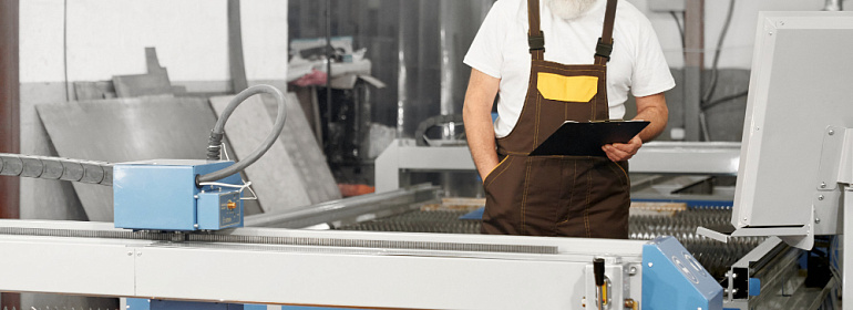 МСП обрабатывающего производства могут пересчитать взносы с 1 января 2026 года и вернуть переплату