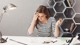 Как учесть доплату 2 % НДС, если в договоре стоимость товара указана в у. е.?