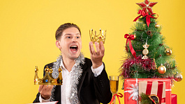 Годовые премии работникам за 2024 год: как перенести сроки выплаты?