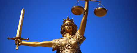 Суд не поддержал фирму, предоставившую часть запрошенных инспекторами документов с опозданием