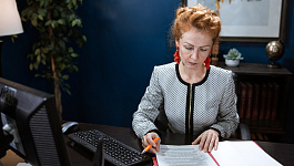 Как выдать и оформить справку о среднем заработке для безработного