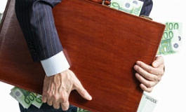 НДС: выплата поставщиком премии за приобретение определенного объема товаров