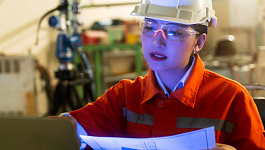 НДФЛ за несовершеннолетнего сотрудника: кому и как платить?