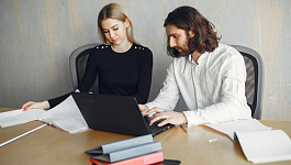 Кого работодатель обязан перевести на другую работу?