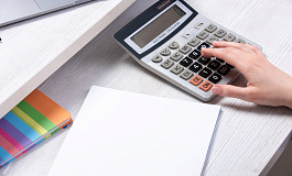 Как считать больничный, если стаж работника меньше полугода?