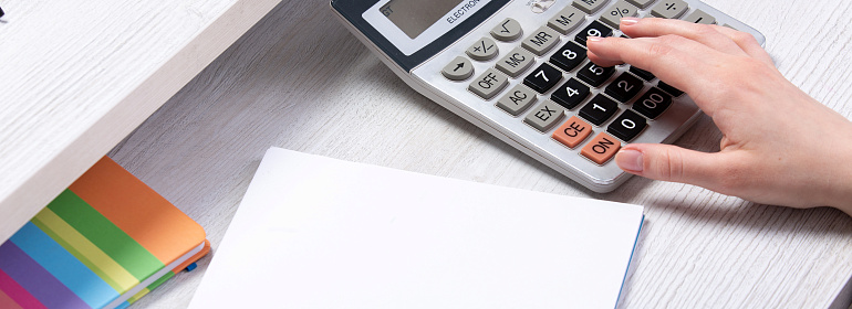 Как считать больничный, если стаж работника меньше полугода?