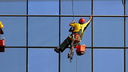 Требования по охране труда при высотных работах: разъяснения Минтруда