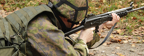 Работник отправляется на военные сборы