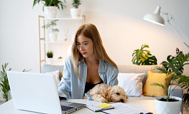 Можно ли отстоять право на удаленку, если трудовым договором предусмотрено иное?