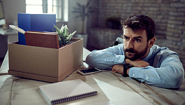 Если работник не хочет работать по новому адресу офиса, его можно уволить