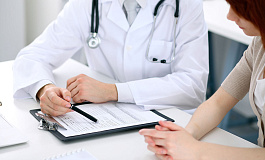 Больничный после увольнения: платить или не платить