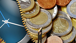 Если работник просит рассчитать его при увольнении позже срока