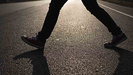 Метро закрыто, автобусы «спят»… Оплачивать ли работнику такси?