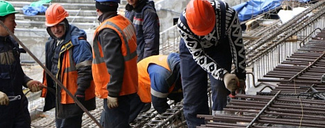 Может ли работодатель заплатить НДФЛ за иностранцев, работающих по патенту?