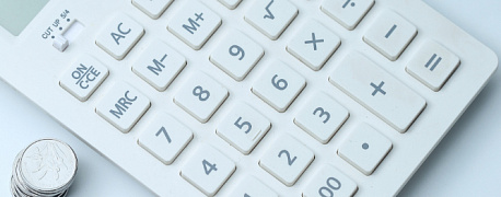 В какие сроки начислять страховые взносы на суточных разъездным работникам