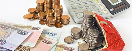 Возмещение сотруднику затрат на штраф: платить ли страховые взносы и НДФЛ?