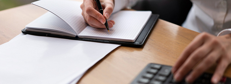 Когда на УСН начинать выставлять счета-фактуры, если превышен лимит для работы без НДС