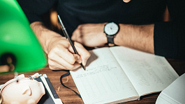 Какие премии не учитывают при расчете среднего заработка?