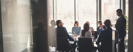 Может ли гендир управляющей организации АО быть председателем его совета директоров? 