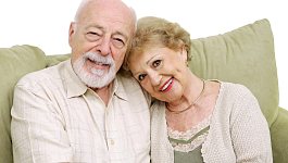 Платить ли зарплату за нерабочие дни работникам 65+