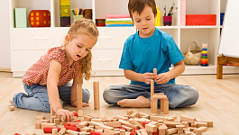 Как получить 10 тысяч рублей семьями с детьми