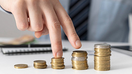 Когда работнику нужно доплатить до МРОТ в 2026 году и как оформить