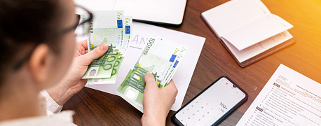 Вправе ли гендиректор устанавливать дополнительные выплаты?